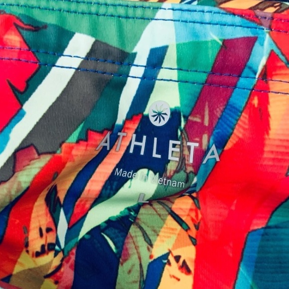 ATHLETA Blue Orange Sonar Kaleidoscope Colorful Chevron Cropped Leggings Sz L - Picture 7 of 11